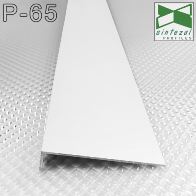 Фарбований алюмінієвий плінтус L-подібний Sintezal P-65W, H=60mm. Білий