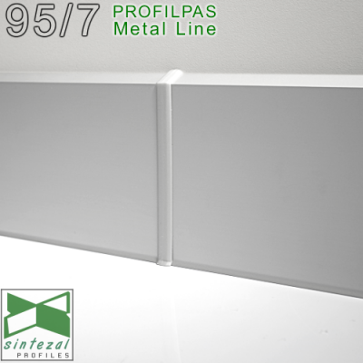 Дизайнерський алюмінієвий плінтус Profilpas Metal Line 95/7, H=70mm. Італія